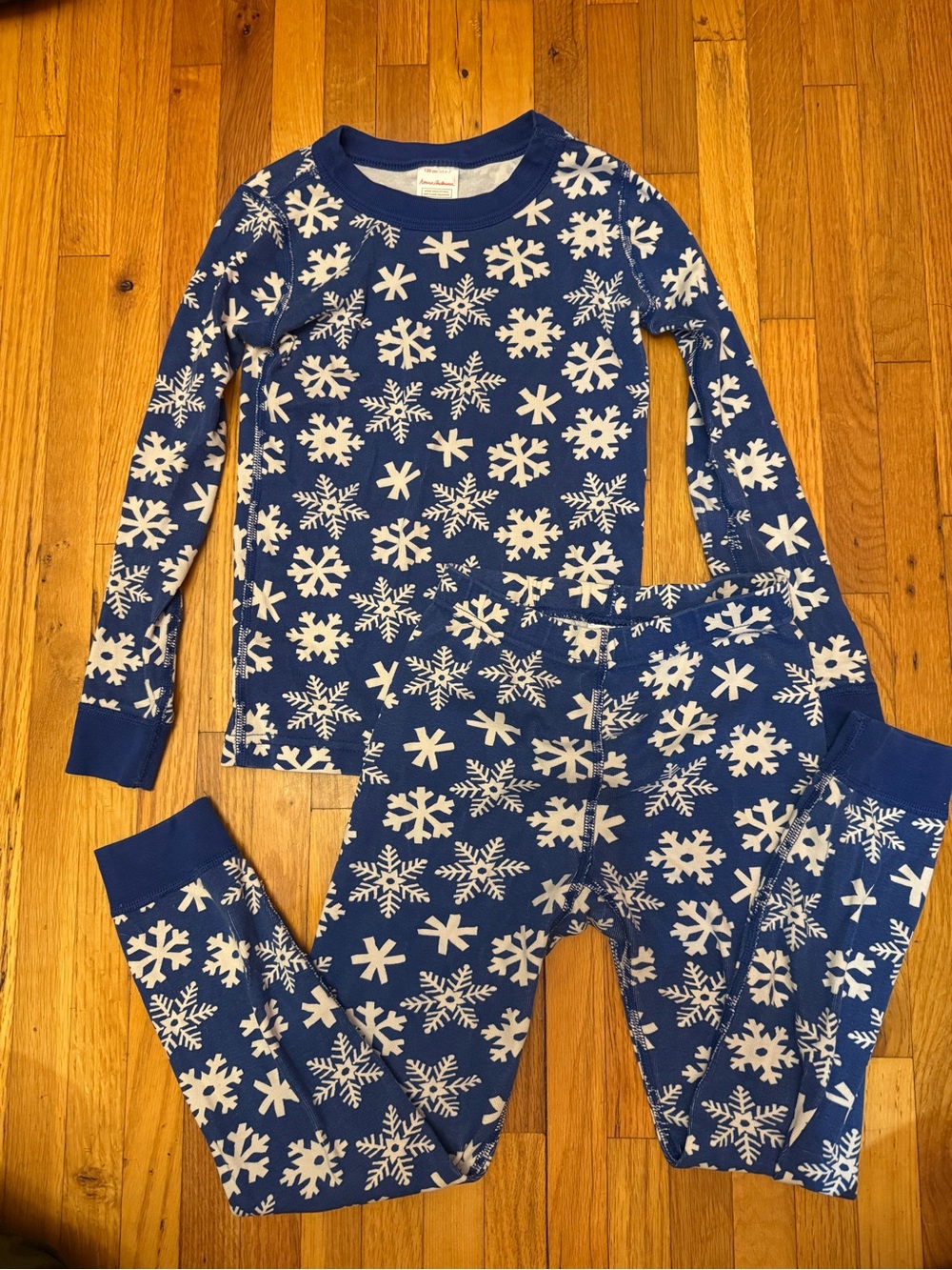 Hanna andersson snowflake pajamas